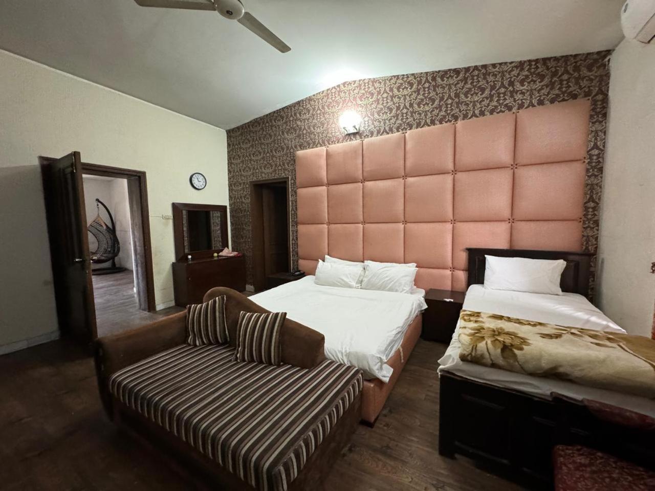 Casa Blanca Boutique Guest House イスラマバード エクステリア 写真
